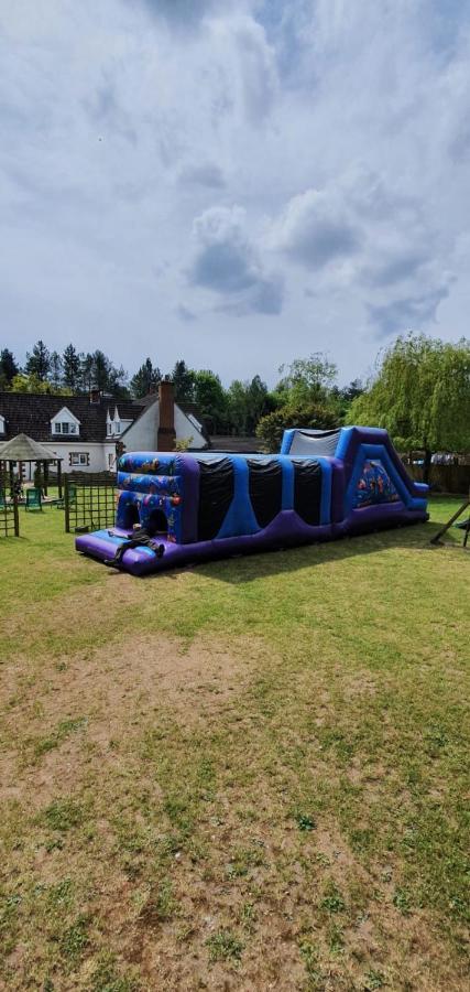 Hen & Stag Retreat Weekend Stay Sleeps 10 To 30 Thetford Extérieur photo