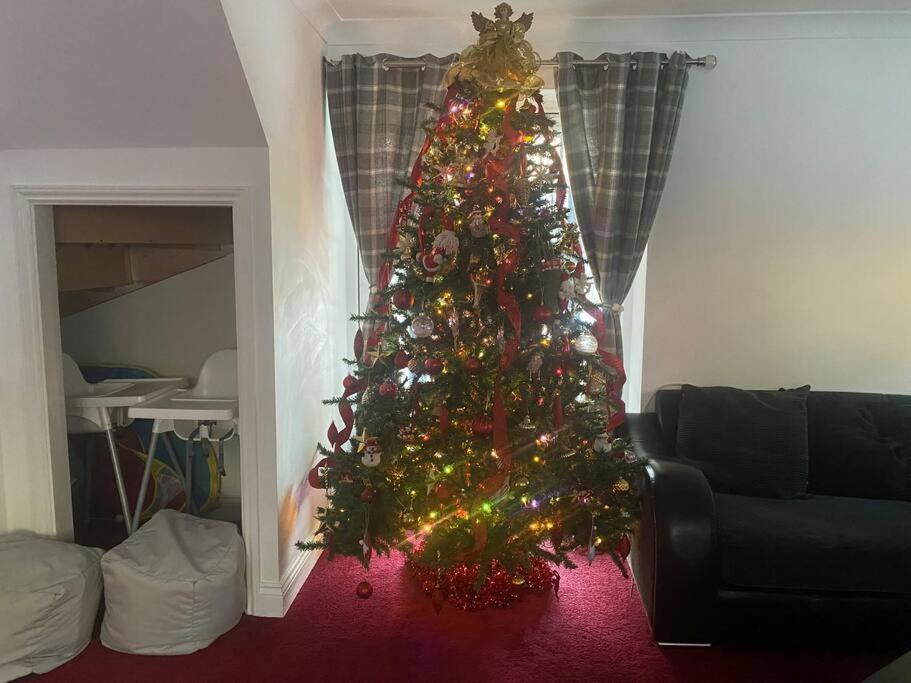 Hen & Stag Retreat Weekend Stay Sleeps 10 To 30 Thetford Extérieur photo